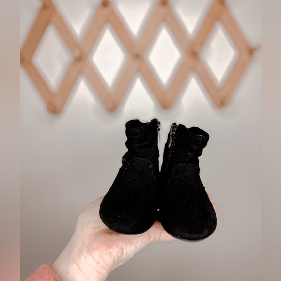 Wonder Nation suede Bootie - Picture 2 of 9